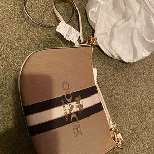 Brand new coach purse, never used